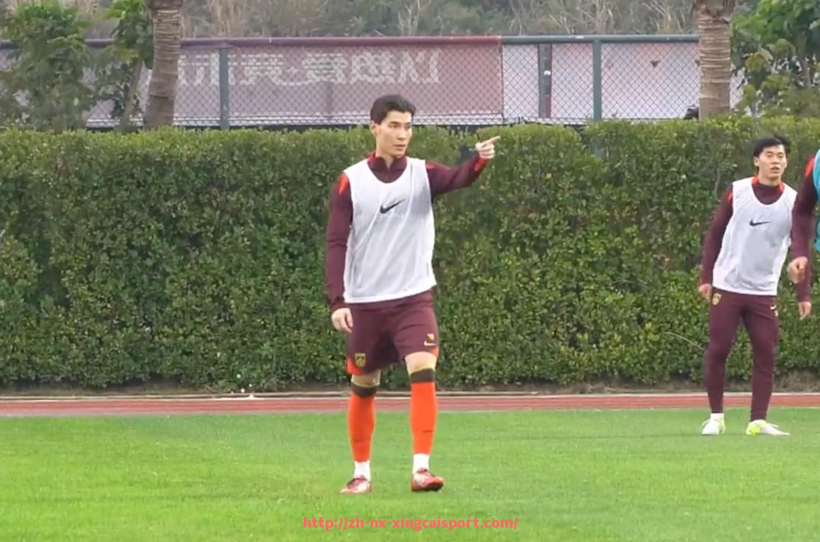 杏彩体育-世俱杯最佳球员奖项历年得主及其代表性表现盘点